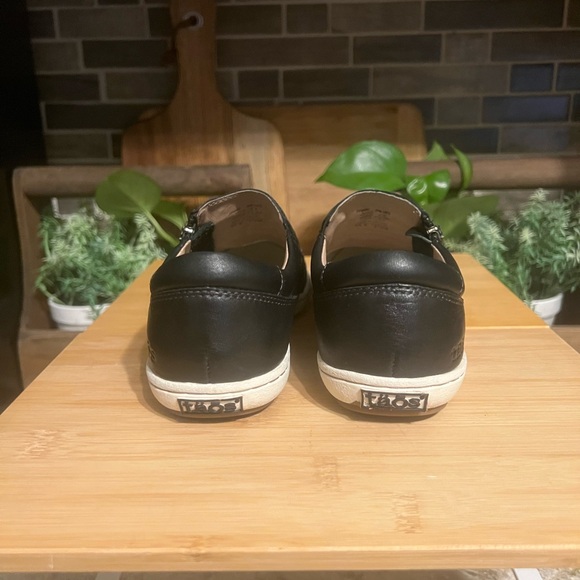 Taos Footwear Black Leather Slip-Ons with White Soles - Picture 3 of 10